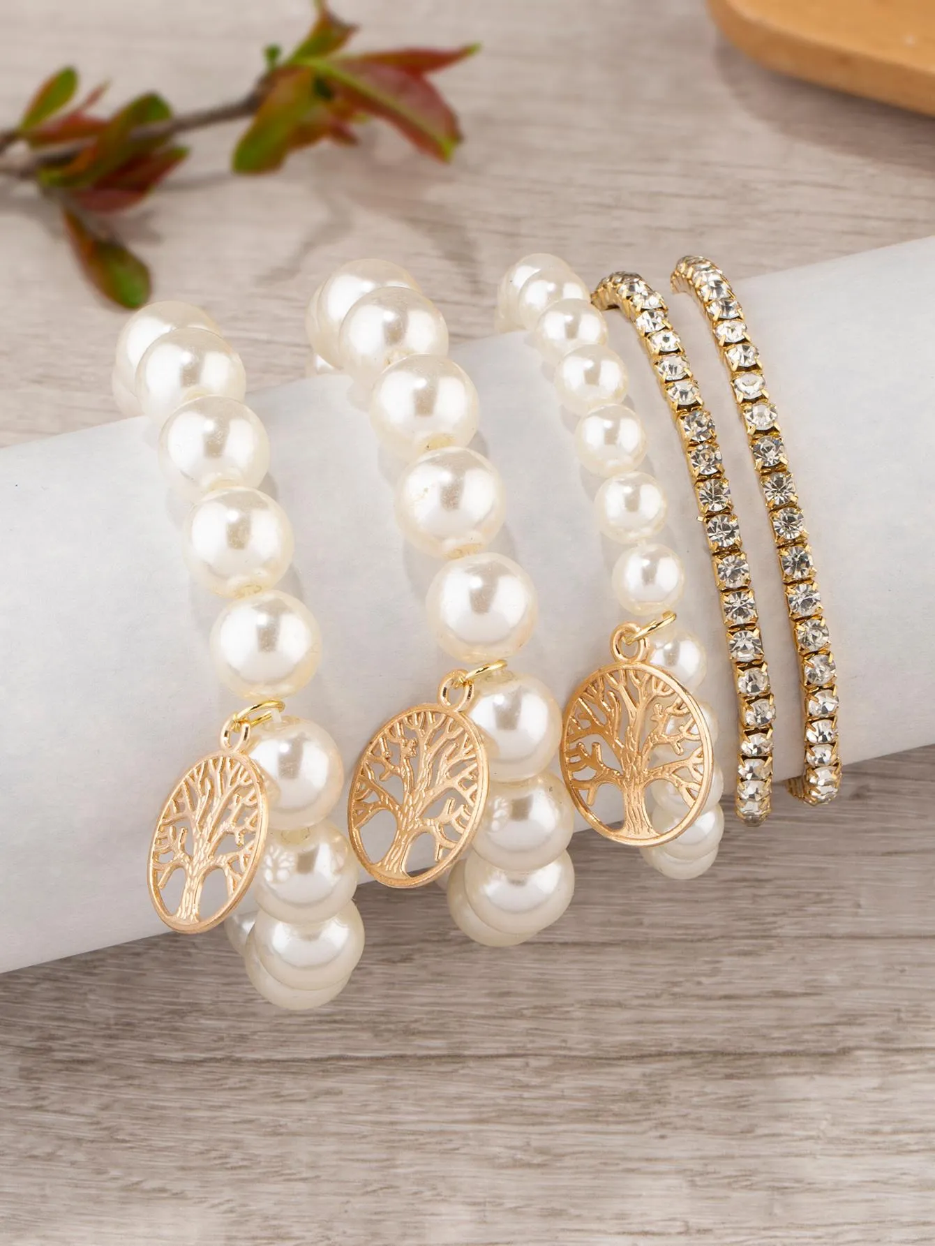 4pcs/set Butterfly Charm Snow White Beaded Bracelet Women Bracelet Stackable