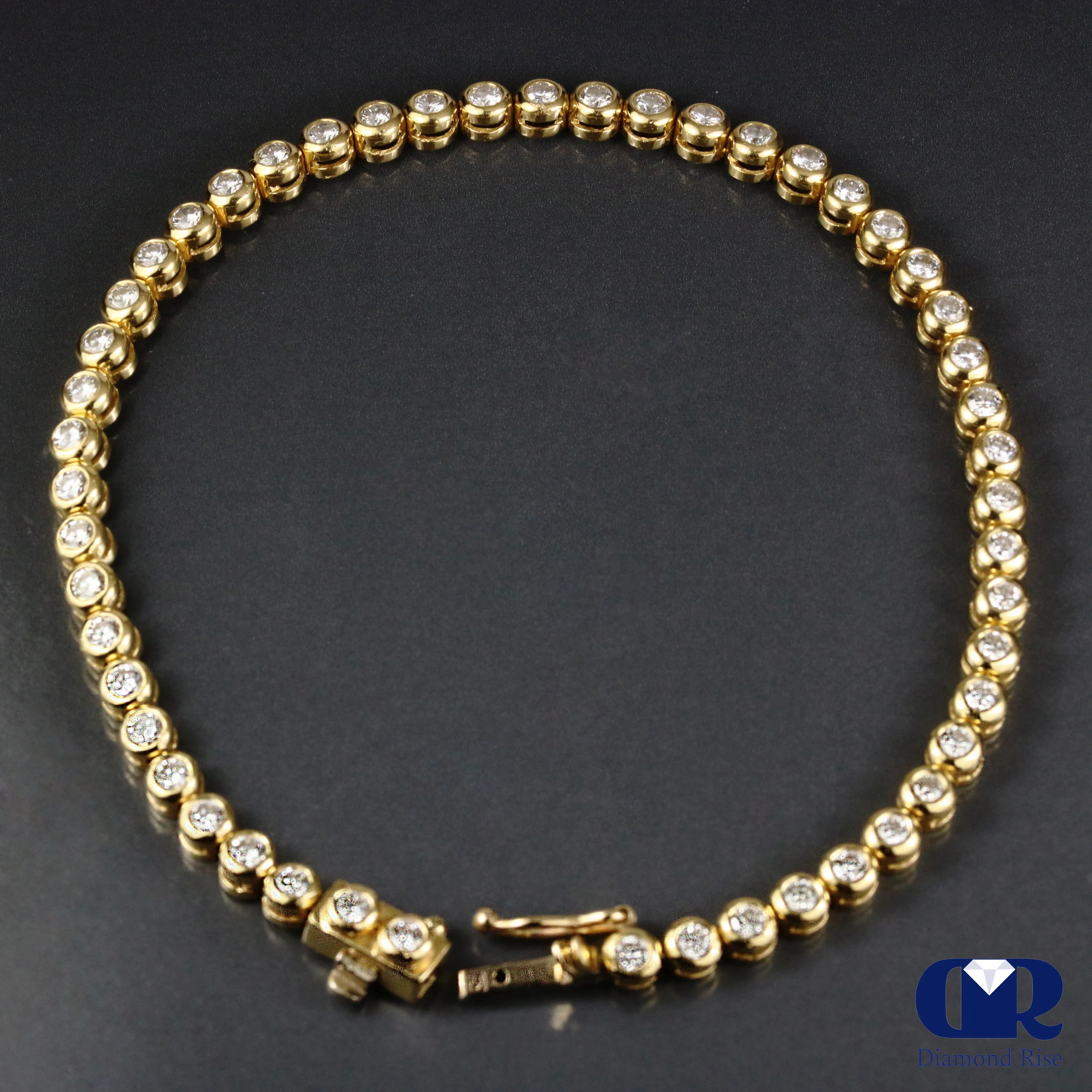 Natural 1.68 Carat Round Cut Diamond Tennis Bracelet In 14K Yellow Gold